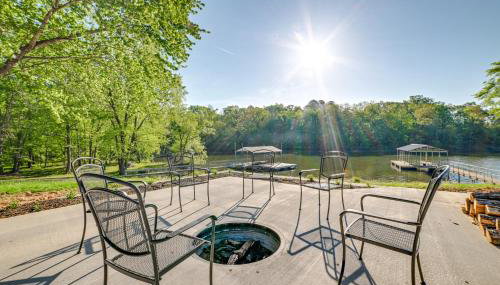 Beautiful Kentucky Lake Getaway with Dock and Deck! - Foto 2