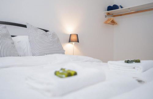 Stylish Apartment with Private Parking - Foto 32