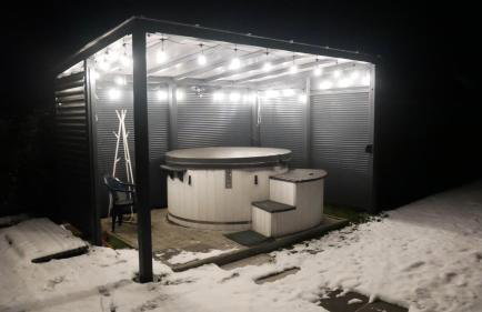 Domek na wyłączność ,bania z jacuzzi. Pobyt góry, jezioro, las. - Foto 10