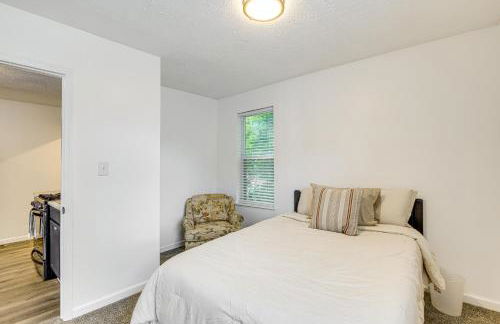 Walkable Barberton Apartment 9 Mi to Akron! - Foto 12