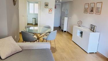 Luxury Renovated Apartment Stunning Views Pool and Golf resort 5star - Foto 3