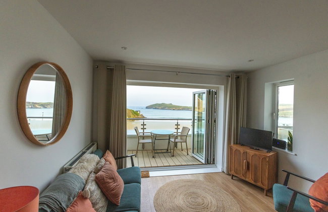 The Beach House & Porth Sands Apartments - Photo 113