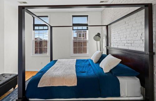 Chic Canton Home 3BR Rooftop Views - Photo 3