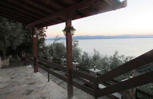 Το Σπιτι με την Σπηλιά - Foto 31