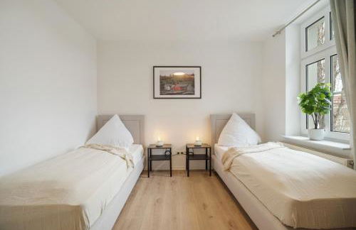 Teamquartier Erfurt Nord mit Stellplatz - Foto 15