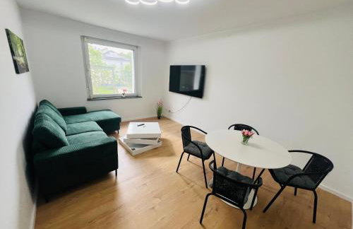 Entire House l 12 Beds l 8 Room l Floor-Heating l WiFi - Foto 1