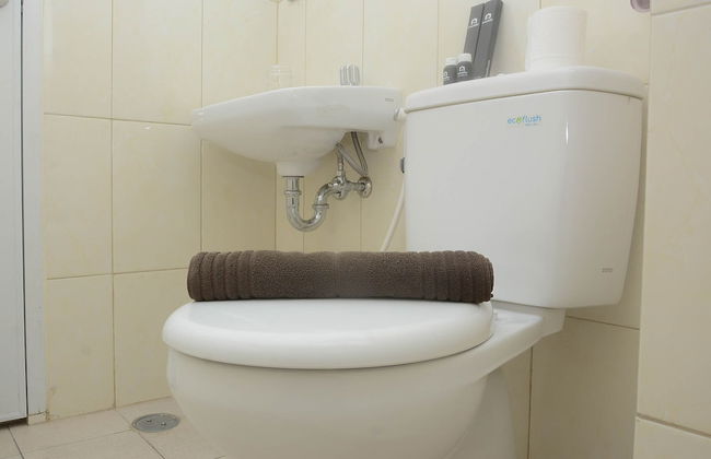 Modern 2BR Apartment @ Springlake Summarecon - Photo 14