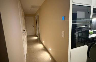 Appartement moderne 3 pièces climatisé avec balcon, plage à 2 min - Photo 5