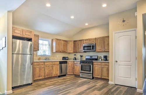 Ideally Located Glen Cove Apartment! - Foto 9