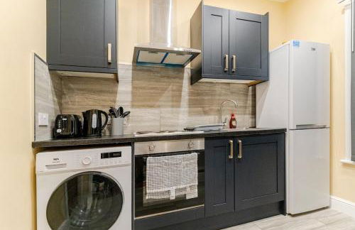 Cozy Modern Flat Walsall Town Centre with Wi-Fi - Foto 12