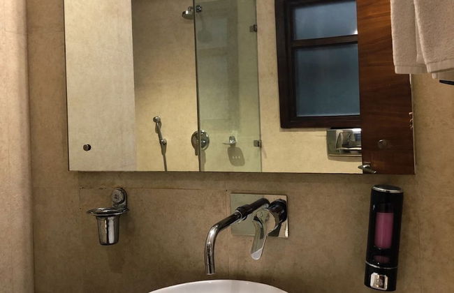 UDS Villa - Next to VFS, Walking to Connaught Place - Foto 42