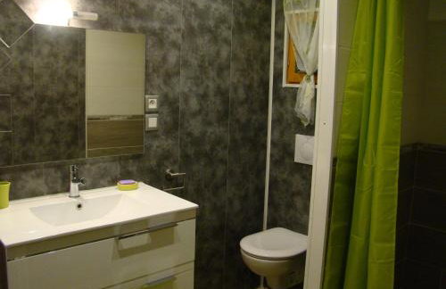 Villa Ardilla - Classée 3 étoiles -Grand confort et bien-être à proximité immédiate du centre du village et des commerces - Photo 12