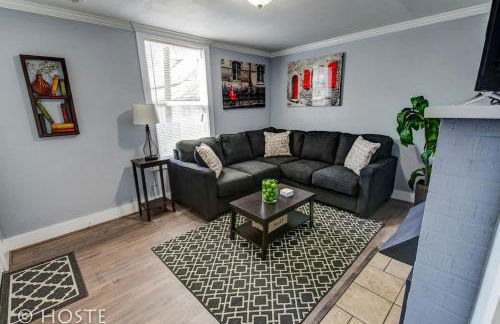 *H* NEW! Downtown Cottage Newly Renovated! * - Foto 1