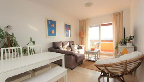 2 bedroom Penthouse with a private 360 rooftop terrace with sea and mountain views - Photo 5