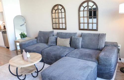 Urban Chic Home 10 Min from Disneyland With Pool & GYM - Foto 63
