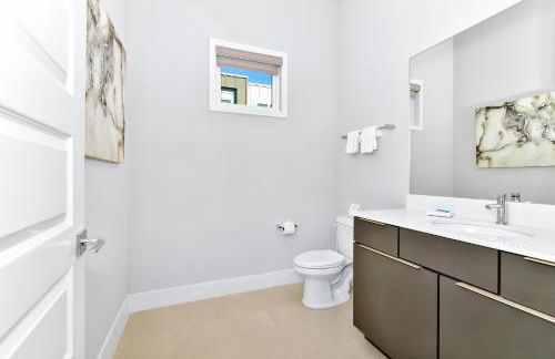 Contemporary Condo With Pool Table Near Disney With Resort & Waterpark Access - B27-212 - Foto 8