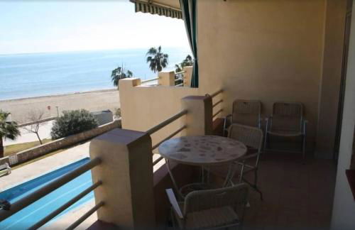 Apartamento 1ª linea de mar - Foto 2