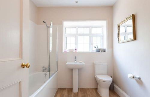 FIRS Sleeps 15 Stunning country house with hot tub - Foto 8