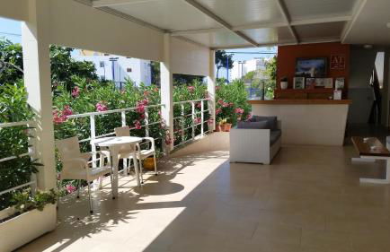 Apartamentos Vista al Puerto - Foto 13