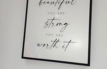 Baldwin, NY 1 Bedroom Apartment Queen Size Bed - Foto 8