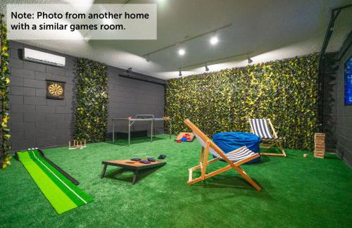 Stylish Villa Retreat with Pool - Photo 33