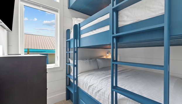 Emerald Sunset by Avantstay 9bdr Villa Pool+game Room+rooftop+walk to Beach - Foto 2, Habitación