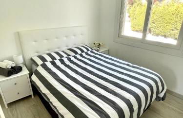 Entire Large Villa next to Award-winning beach - Foto 20