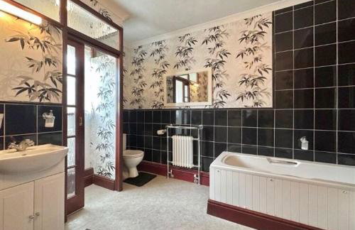 Castle Donington 5 Bed House 2 Baths Near EMA And Donington Park - Foto 7