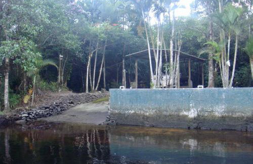 Casa Enorme para 12 pessoas, 4 suites e um fundo com 18mil metros de mata e um pier no rio que sai para o mar-Internet 100MB - Photo 38