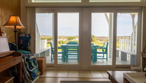 Beach Getaway in Amelia - Ocean Views & Room for 8 - Foto 5