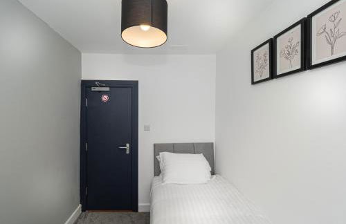 3BR Haven Retreat in Wallasey with FREE Street Parking - Foto 7