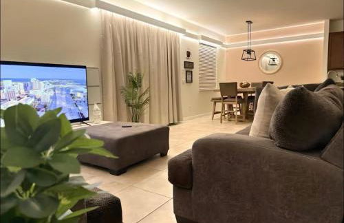 Family Home 20 min Disney 4BR Heated Pool BBQ - Foto 49