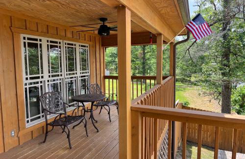 Lakefront Oasis with Private Boat Dock on Lake Palestine - Foto 27