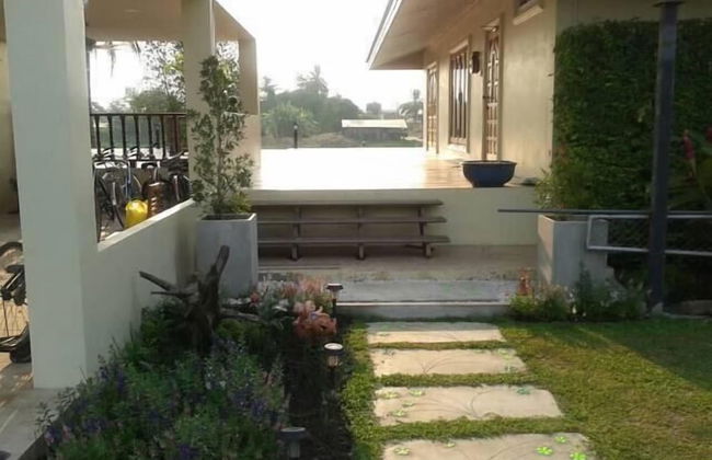 Tharnrarin Villa Suphan Buri - Photo 63