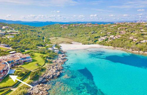 Luxury Seafront Apartment - Beach Access - Parking & WiFi - by Coral Property - Foto 2