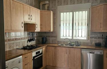 Villa - Sleeps 4 - Pool - Patio - Parking - Photo 49