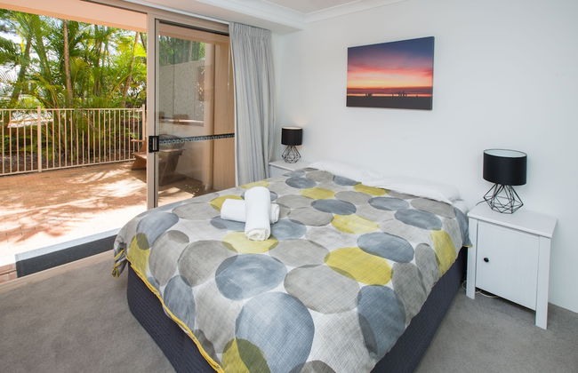 Miami Beachside Holiday Apartments - Photo 7