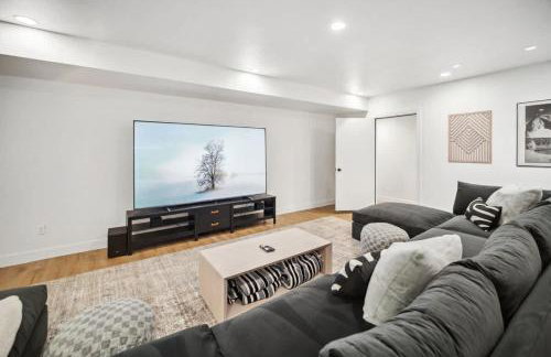 Luxe Family Retreat with Private Pickleball a Large Swim Spa indoor Movie Theatre 2 Outdoor Firepits a Home Gym and more - Foto 23