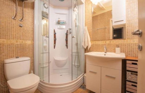 Amazing Home In Najevi With Wifi - Photo 36