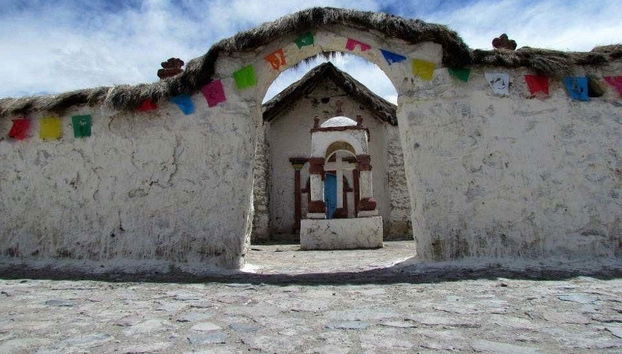 5-day Parinacota and Taapacá Trip - Photo 3, The church of Parinacota