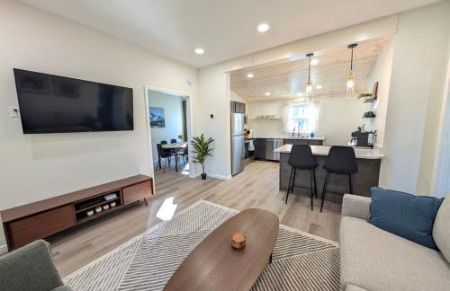 Modern Norwalk Retreat 2 King Suites Sunroom - Foto 8