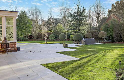 Luxury Detached House in Large Private Grounds, with Outdoor Jacuzzi and Sauna - Foto 35