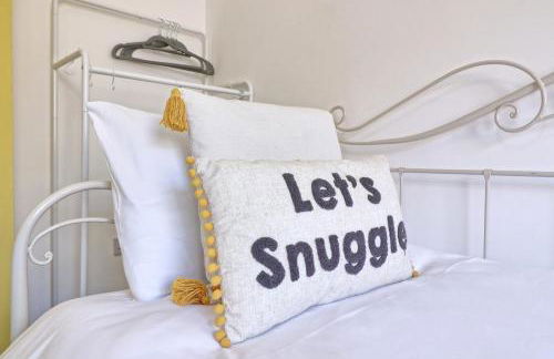 Comfy 4 Bed, Sleeps 8, fast WIFI, Contractor friendly - Foto 35