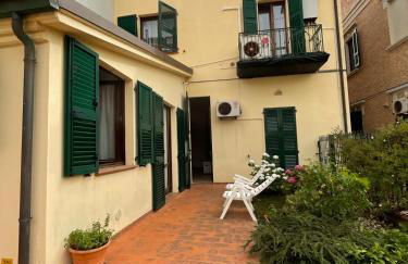 Holiday Land - Foto 1