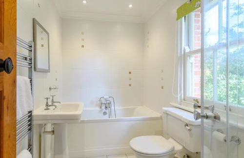 5 Bed in Godshill NFL35 - Photo 19
