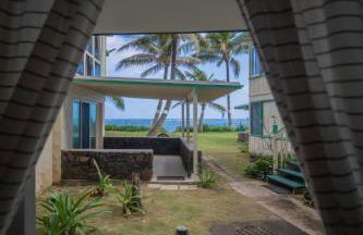 Ground Level Beachfront Studio - Photo 11