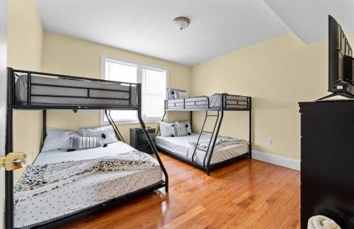 555-2 6BR Quincy - Spacious Apt near Perry Beach - Foto 13