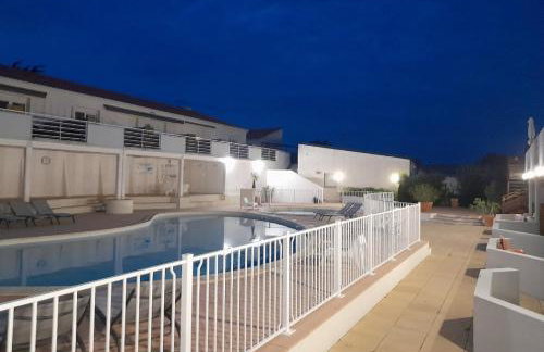 RÉSID'AZUR APPARTEMENT T2-PMR- Piscine privée - Foto 48