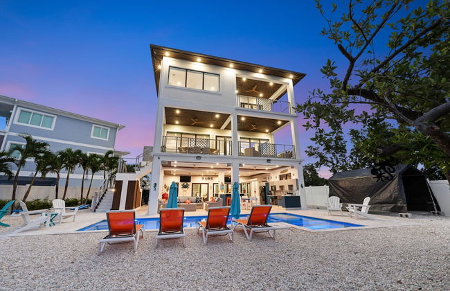 Luxury Seaside Escape Pool Dock Scenic Views - Foto 76