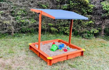 Piękny domek z dużym ogrodem - Foto 33